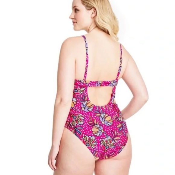 NWOT Tabatha Brown for Target Floral Print One Piece Swimsuit w/ Front Cut Out. - Picture 2 of 11